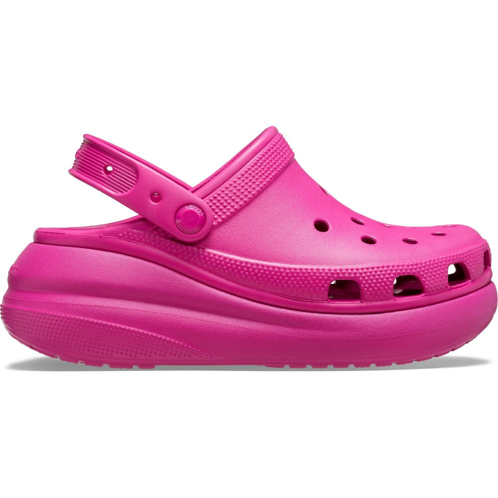 womans pink crocs