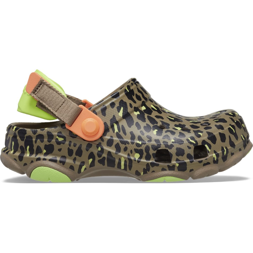 Sandália Crocs Classic All Terrain Far Out Clog Juvenil KHAKI/MULTI 31