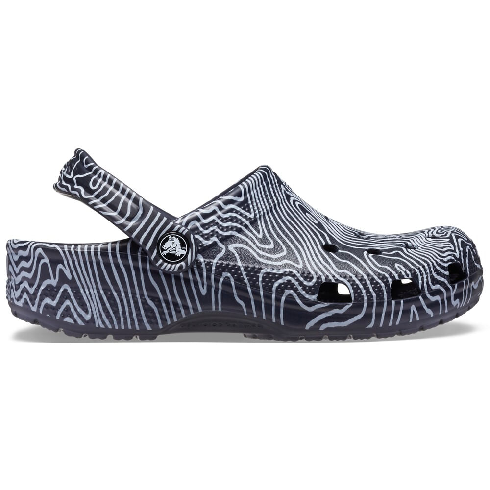 Sandália Crocs Classic Topographic Clog DEEP NAVY/MULTI 34