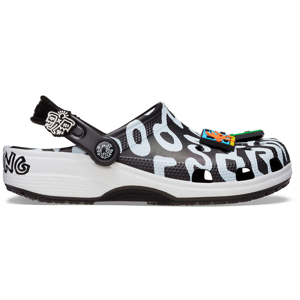 Sandália Crocs Classic Keith Haring Clog Black 40
