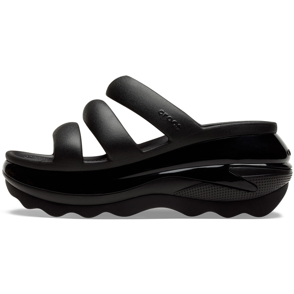 Sandália Crocs Classic Mega Crush Triple Strap BLACK