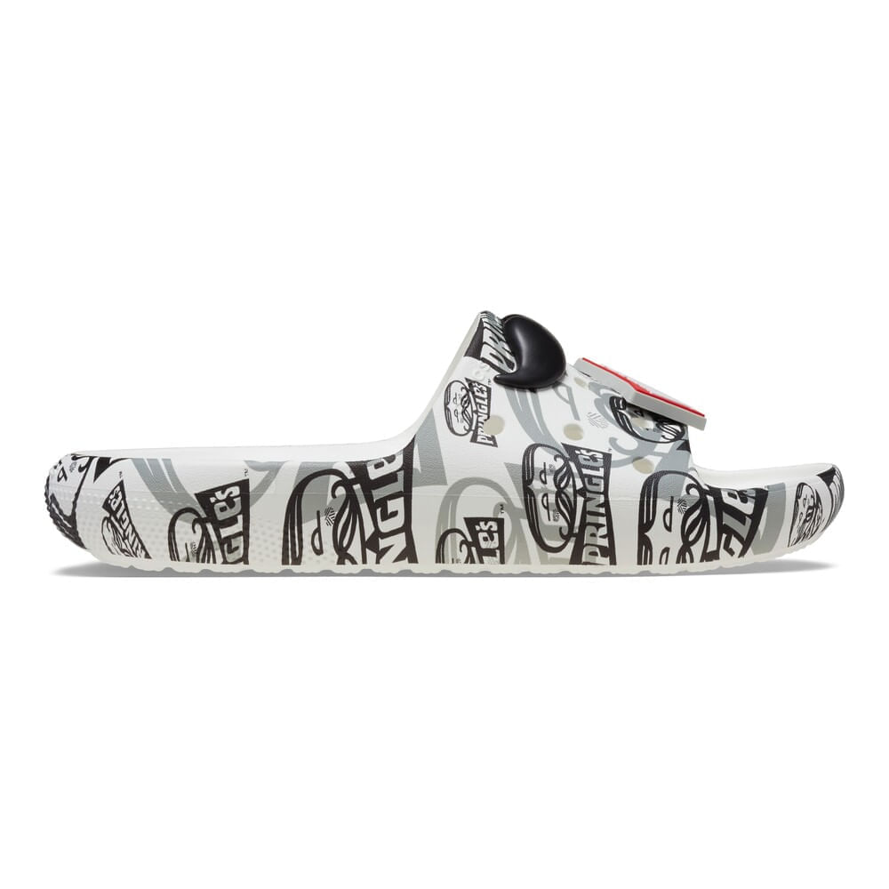 Chinelo Crocs x Pringles Classic Slide V2 BLACK/WHITE 35