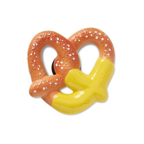 Pretzel Mergulhado na Mostarda